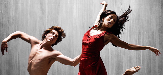 Dancing Hip Injury Two Dancers Dancing Hip Injury
